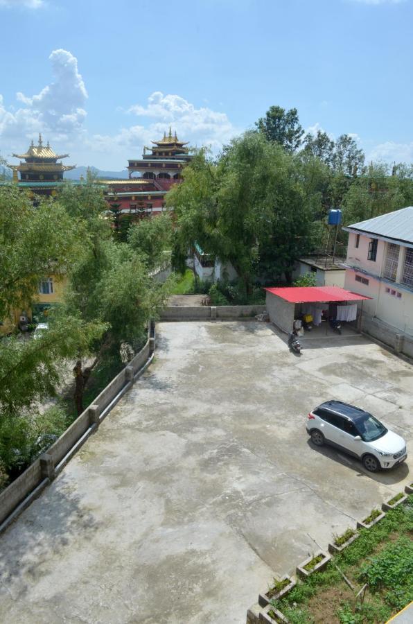 Zhim Zhim Guest House Bīr Buitenkant foto